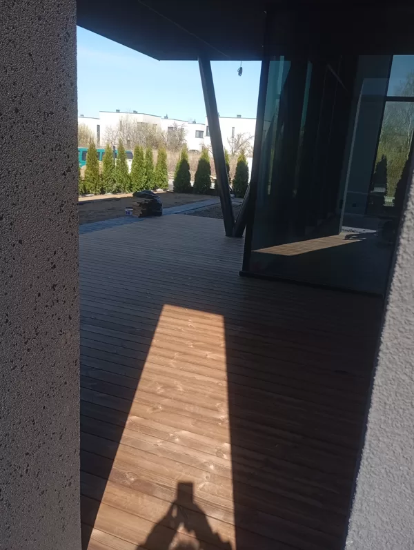 Teramo medienos terasa Vytėnuose 